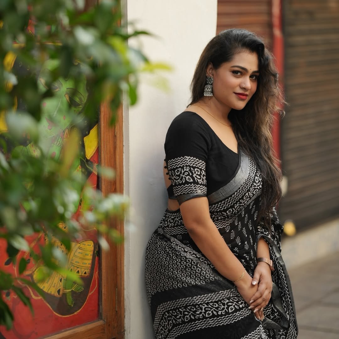 Sometimes_you_just_need_to_disconnect_need_to_be_alone_Not_to_be_lonely_but_to_enjoy_your_free_time_being_you_and_yourself_Costume_credits_soft_line_designs_photo_courtesy_agape__film Sometimes_you_just_need_to_disconnect_need_to_be_alone_Not_to_be_lonely_but_to_enjoy_your_free_time_being_you_and_yourself_Costume_credits_soft_line_designs_photo_courtesy_agape__film